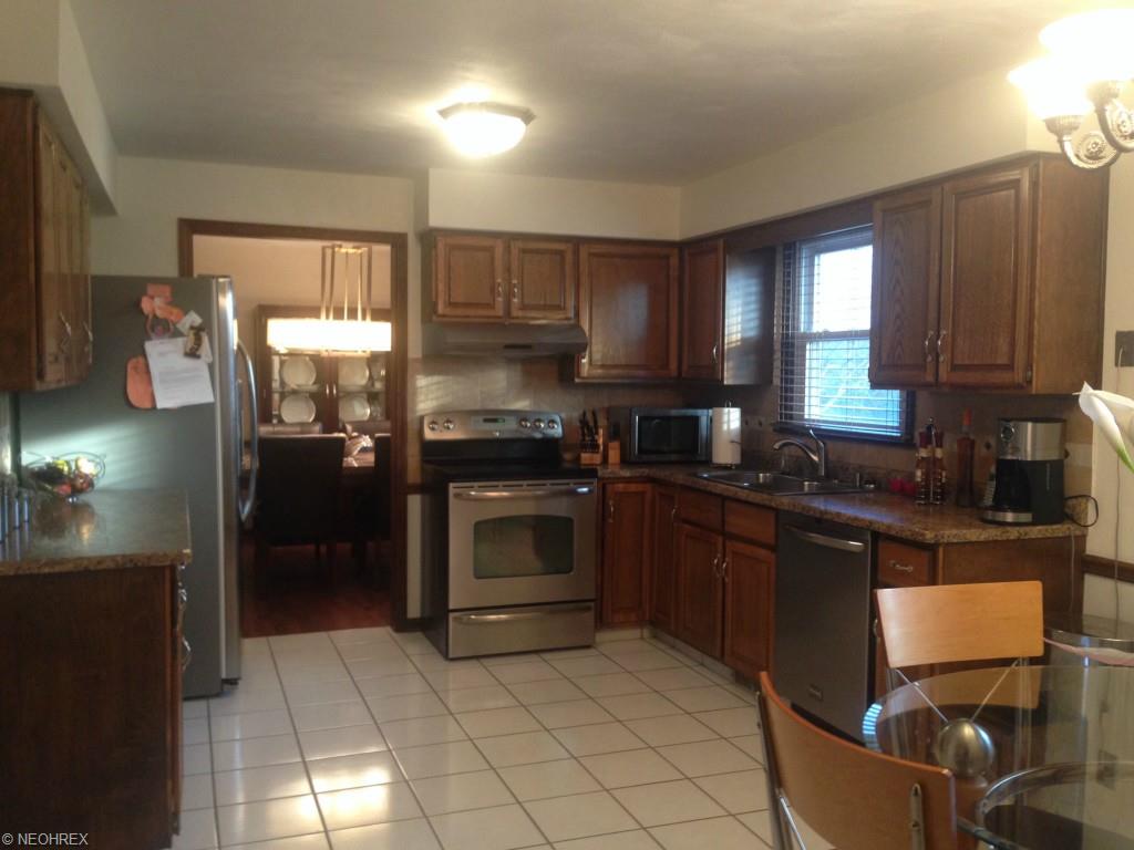 1227 Valley Vw, Boardman, OH 44512 photo 2