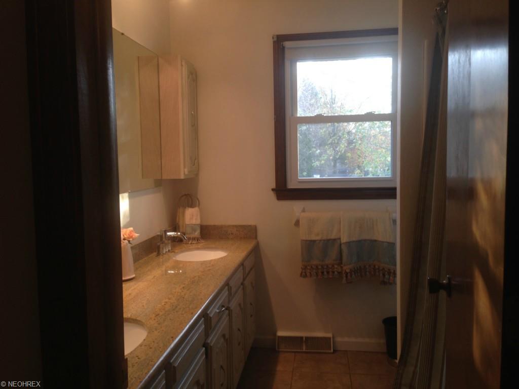 1227 Valley Vw, Boardman, OH 44512 photo 12
