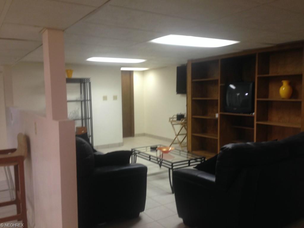 1227 Valley Vw, Boardman, OH 44512 photo 14