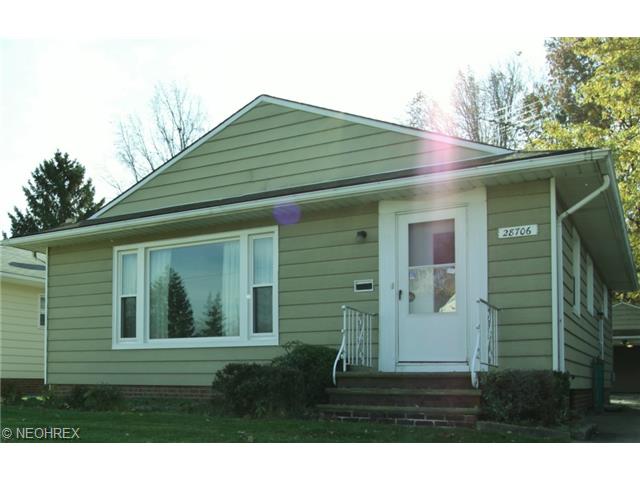 28706 Forest Rd, Eastlake, OH 44095 photo 16