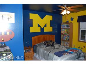 3035 Decamp Rd, Youngstown, OH 44511 photo 3