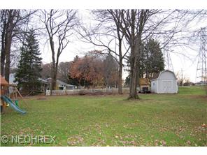 3035 Decamp Rd, Youngstown, OH 44511 photo 8