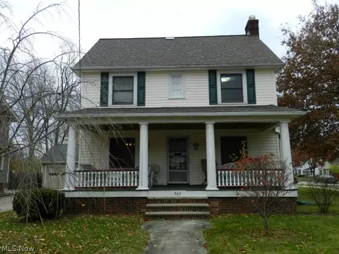 362 Beech St, Berea, OH 44017 photo 1