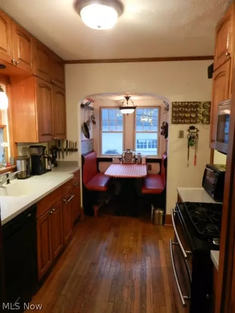 362 Beech St, Berea, OH 44017 photo 4