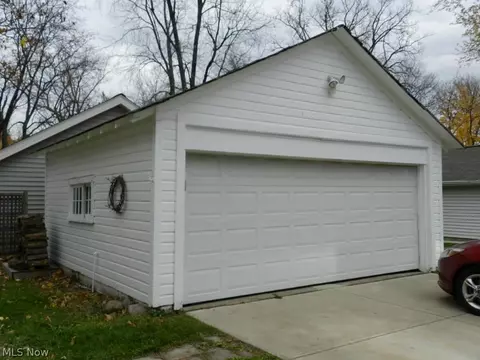 362 Beech St, Berea, OH 44017 photo 24
