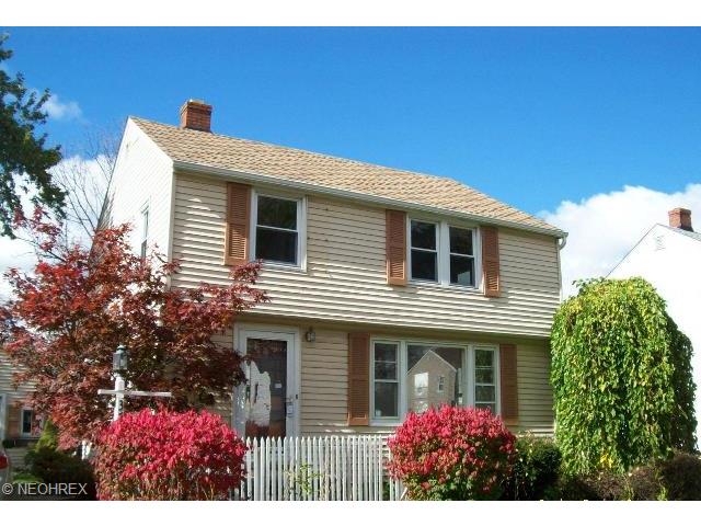 370 Longfellow St, Elyria, OH 44035 photo 1