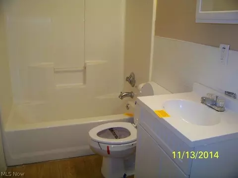 2507 E 41st St, Lorain, OH 44055 photo 9