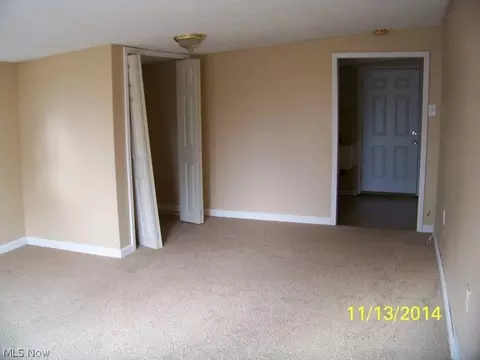 2507 E 41st St, Lorain, OH 44055 photo 2