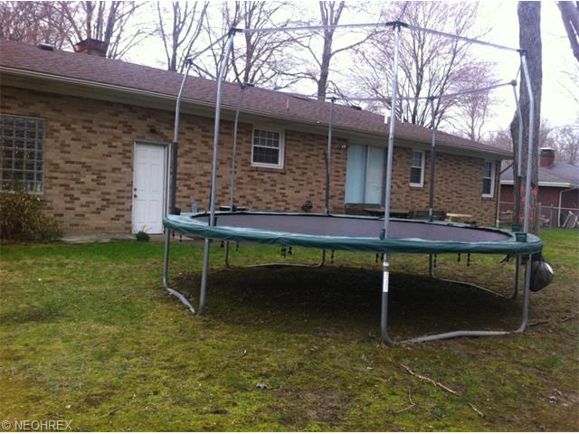 51 Gillian Ln, Youngstown, OH 44511 photo 16