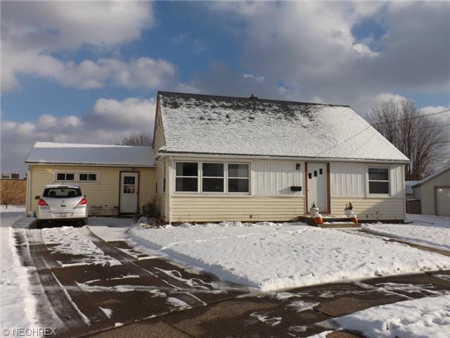 1242 Poplar Ave SW, Canton, OH 44710 photo 1