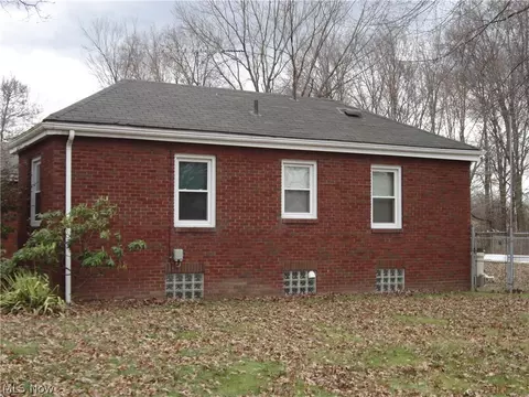 1919 Wingate Rd, Youngstown, OH 44514 photo 15