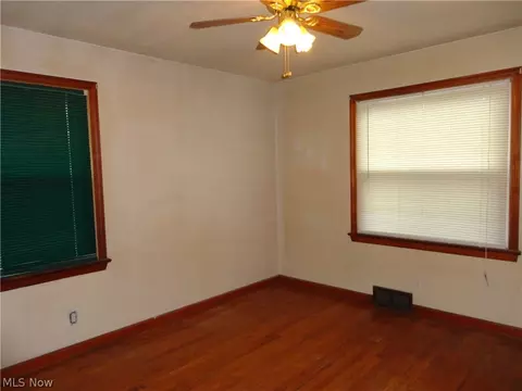 1919 Wingate Rd, Youngstown, OH 44514 photo 13