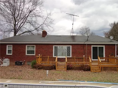 1919 Wingate Rd, Youngstown, OH 44514 photo 4