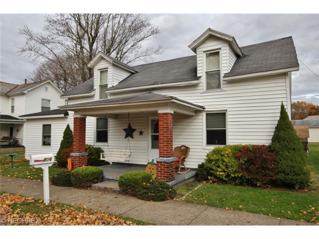 406 Chestnut St, Dresden, OH 43821 photo 1
