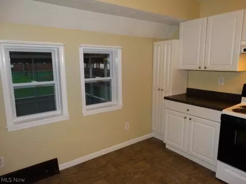 3206 Latimer Ave, Ashtabula, OH 44004 photo 8