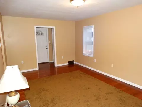 3206 Latimer Ave, Ashtabula, OH 44004 photo 9