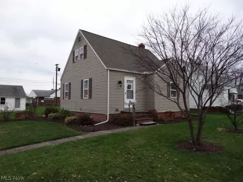 3206 Latimer Ave, Ashtabula, OH 44004 photo 1