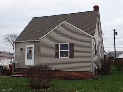 3206 Latimer Ave, Ashtabula, OH 44004 photo 2