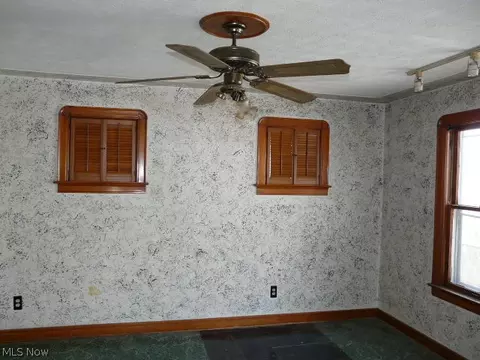 2526 E 33rd St, Lorain, OH 44055 photo 6