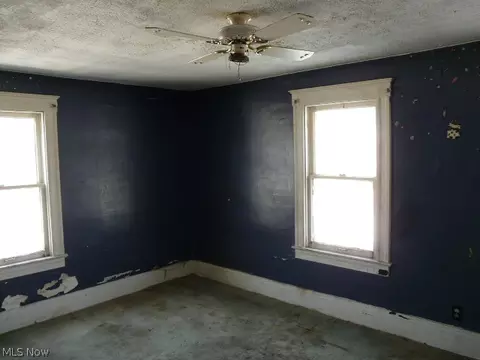 2526 E 33rd St, Lorain, OH 44055 photo 10