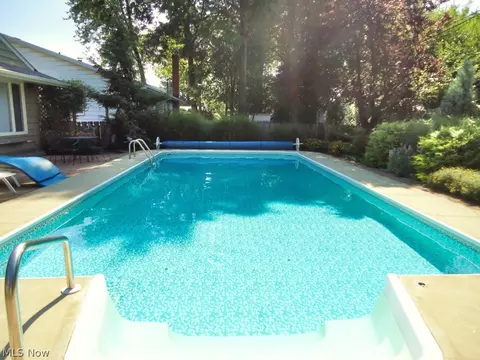 321 Hamilton Cir, Elyria, OH 44035 photo 23