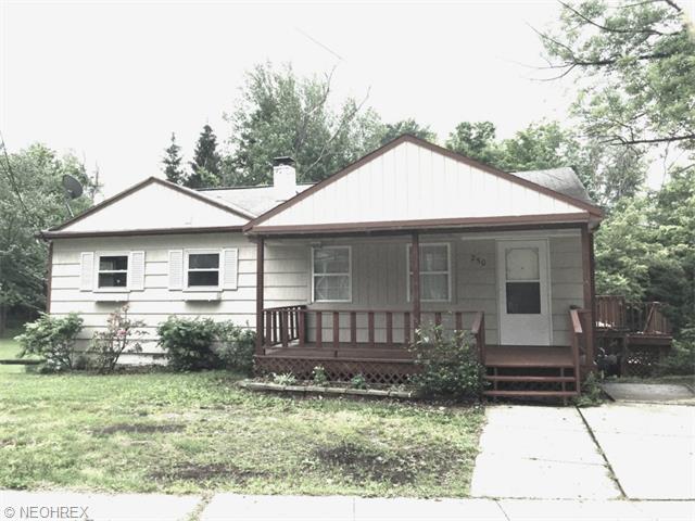 250 E Main St, Madison, OH 44057 photo 1