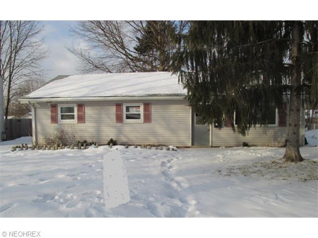 814 Purdue Ave, Elyria, OH 44035 photo 1