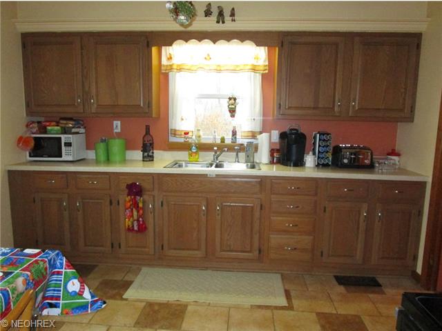 933 Ohio Ave, Ashtabula, OH 44004 photo 6