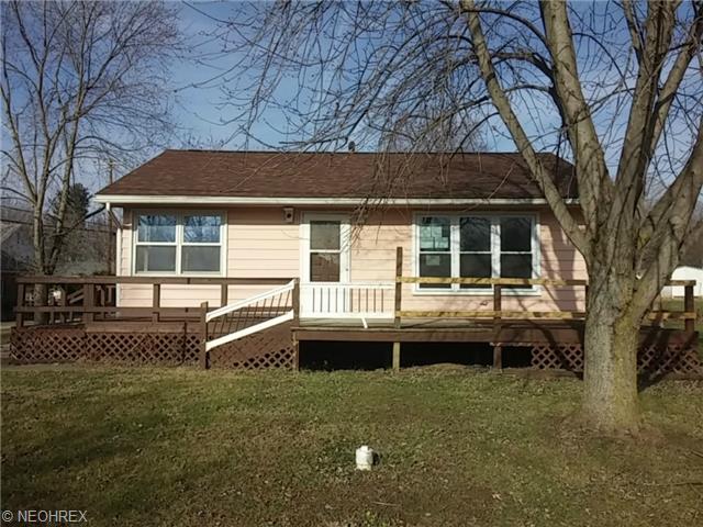 164 E Spring St, Killbuck, OH 44637 photo 1