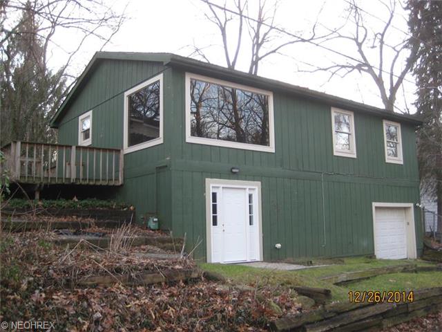 256 E Pace Ave, Akron, OH 44319 photo 1