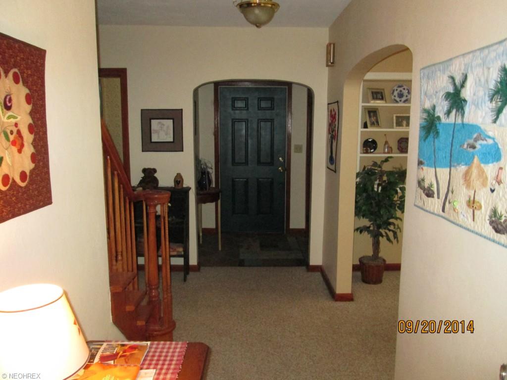 972 Valley Blvd, Elyria, OH 44035 photo 8