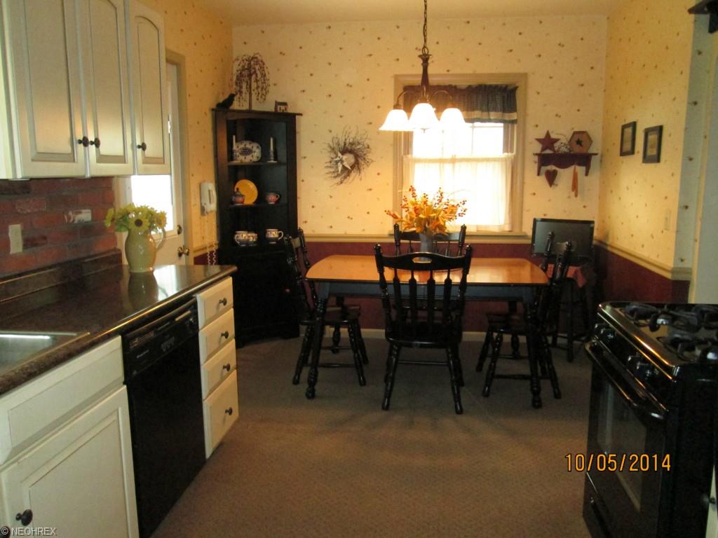 972 Valley Blvd, Elyria, OH 44035 photo 3