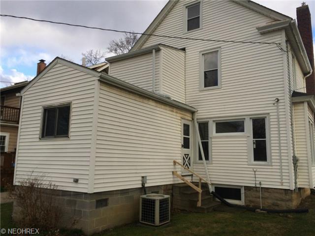 210 Olive St, Elyria, OH 44035 photo 1