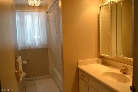 8684 E Craig Dr, Chagrin Falls, OH 44023 photo 16