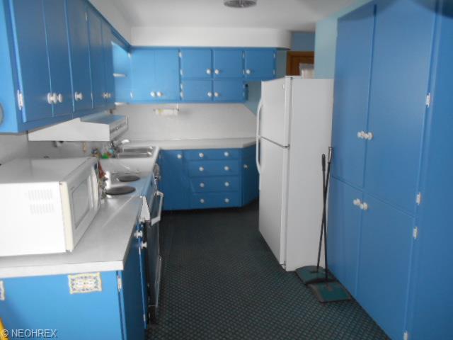 1702 Walnut St, Coshocton, OH 43812 photo 6