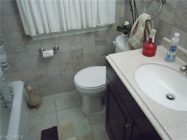 436 E 272 St, Euclid, OH 44132 photo 12