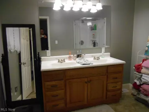319 Prospect St, Lagrange, OH 44050 photo 10