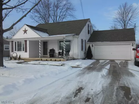 319 Prospect St, Lagrange, OH 44050 photo 16