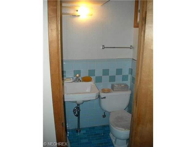 10451 Boundary Ln, Parma, OH 44130 photo 2