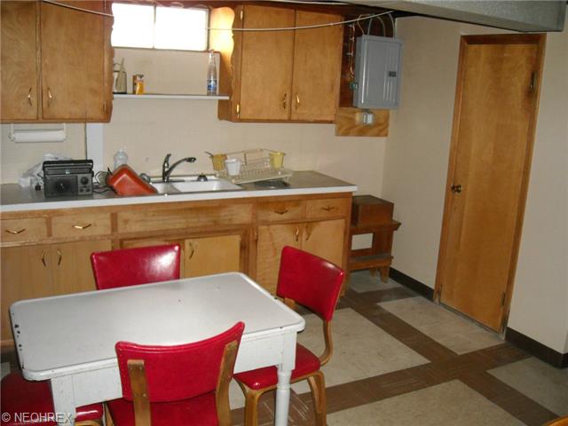 10451 Boundary Ln, Parma, OH 44130 photo 1