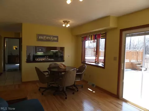 2101 Deerfield Dr, Ashtabula, OH 44004 photo 5