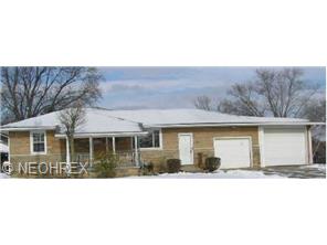 559 Maplewood Ave, Struthers, OH 44471 photo 1