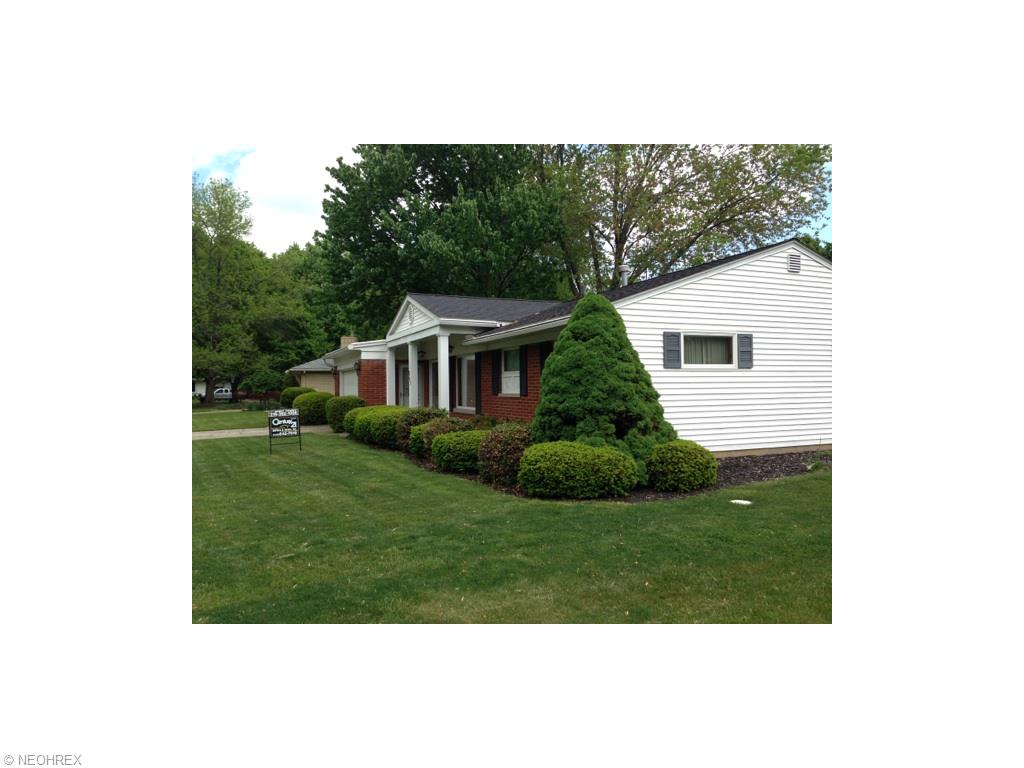 201 Colgate Ave, Elyria, OH 44035 photo 3