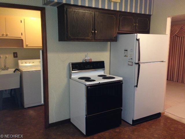 201 Colgate Ave, Elyria, OH 44035 photo 7