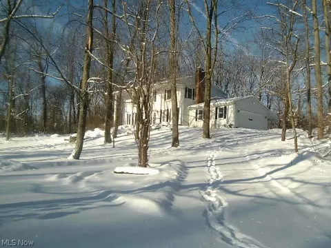 13550 Walnut, Chardon, OH 44024 photo 1