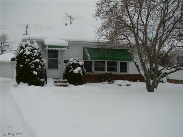 672 Glenhurst Rd, Eastlake, OH 44095 photo 1
