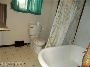1325 Walnut Blvd, Ashtabula, OH 44004 photo 5