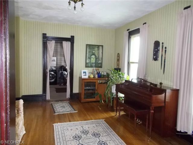 1325 Walnut Blvd, Ashtabula, OH 44004 photo 9
