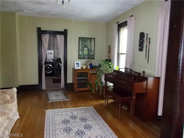 1325 Walnut Blvd, Ashtabula, OH 44004 photo 16