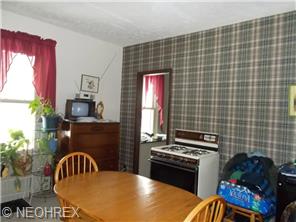 1325 Walnut Blvd, Ashtabula, OH 44004 photo 8